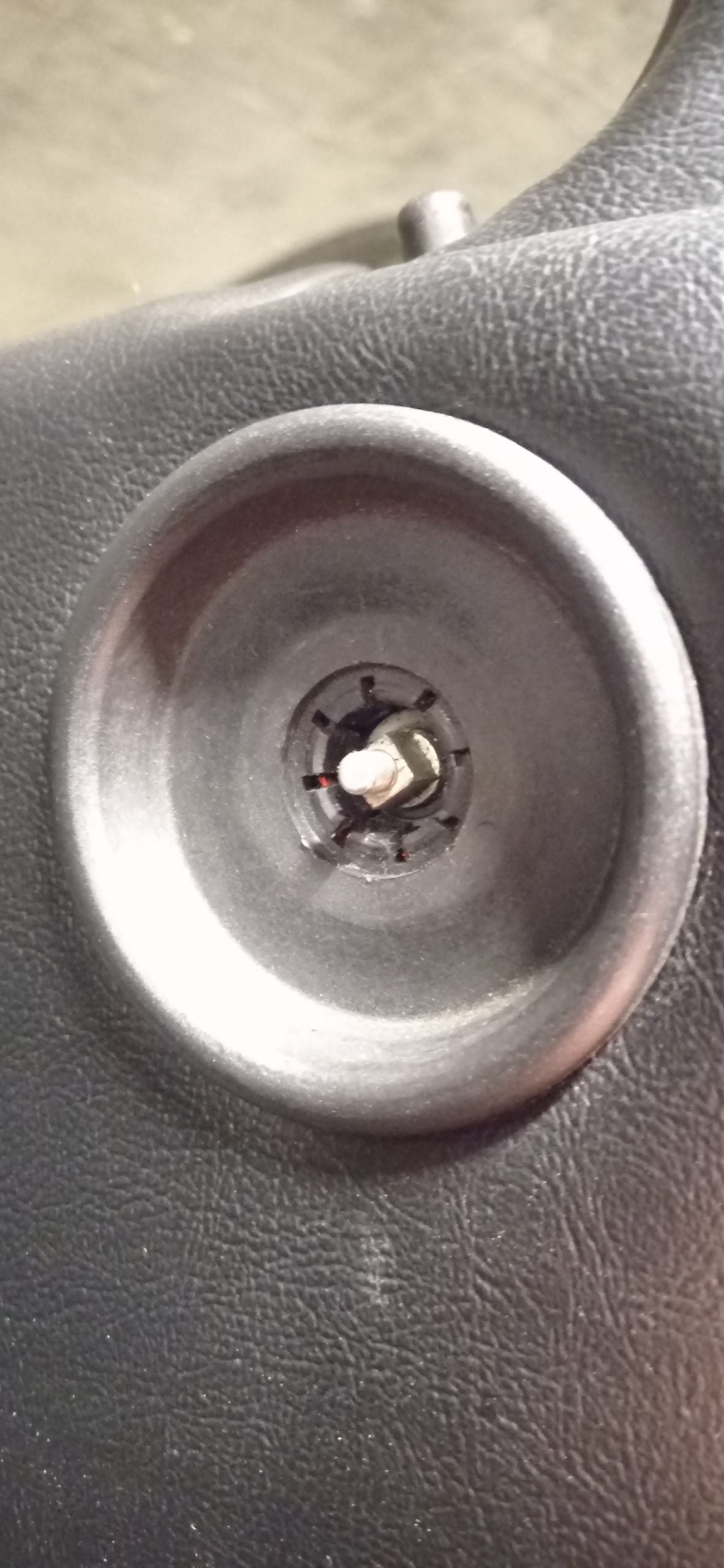 Porsche 928 Door Lock Knob Set Of 2 Black 92853758102 & 92853758103 — view 6