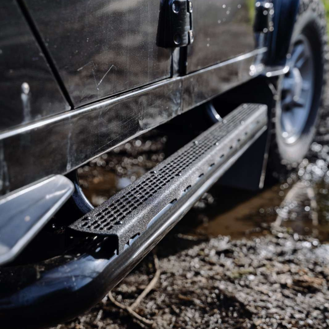 Land Rover Defender Side Step - Heavy-Duty Stainless Steel with Anti-Slip Coating — view 2