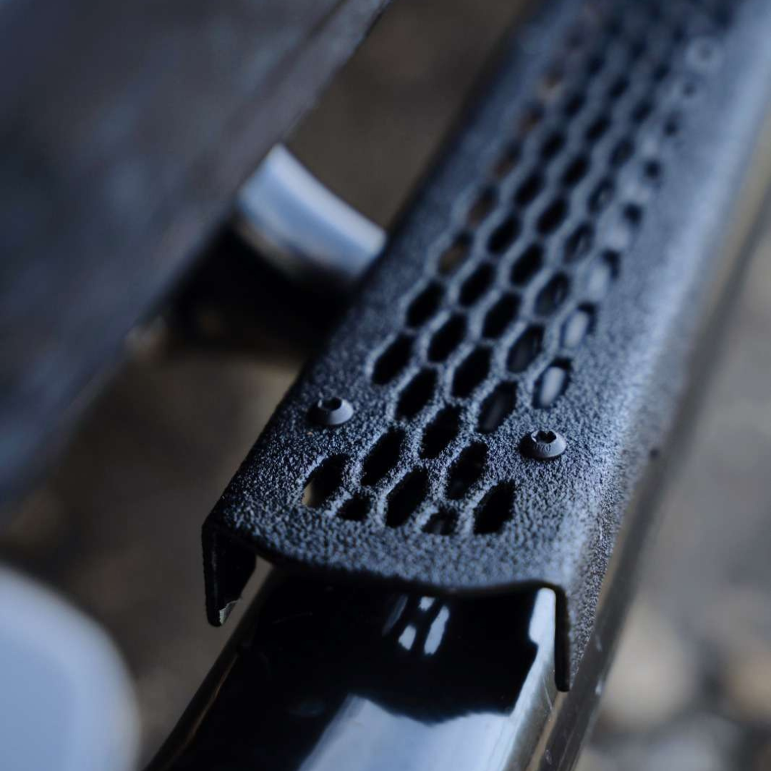 Land Rover Defender Side Step - Heavy-Duty Stainless Steel with Anti-Slip Coating — view 5