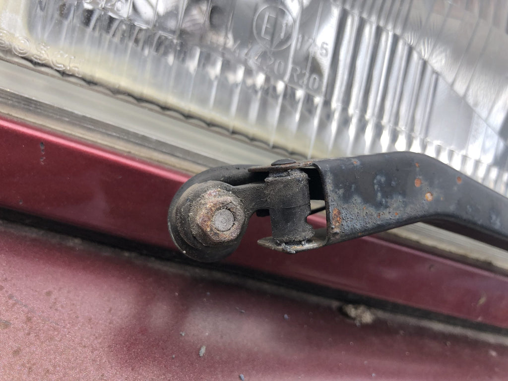 Mercedes-Benz R129 SL Headlight Wiper Arm Cap (A12982400497007) — view 5