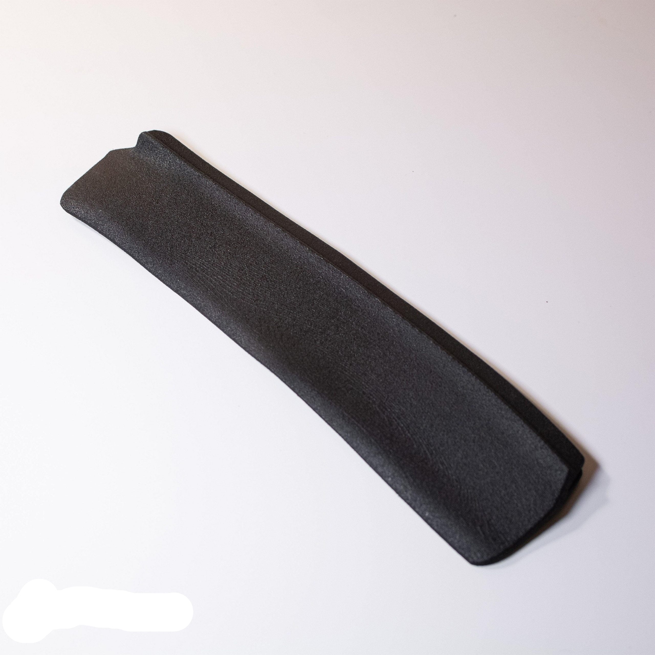 Mercedes-Benz W124 E500 Bumper Inserts, Joint Cover, Mud Flaps - 1248851623, 1248851523 — view 3