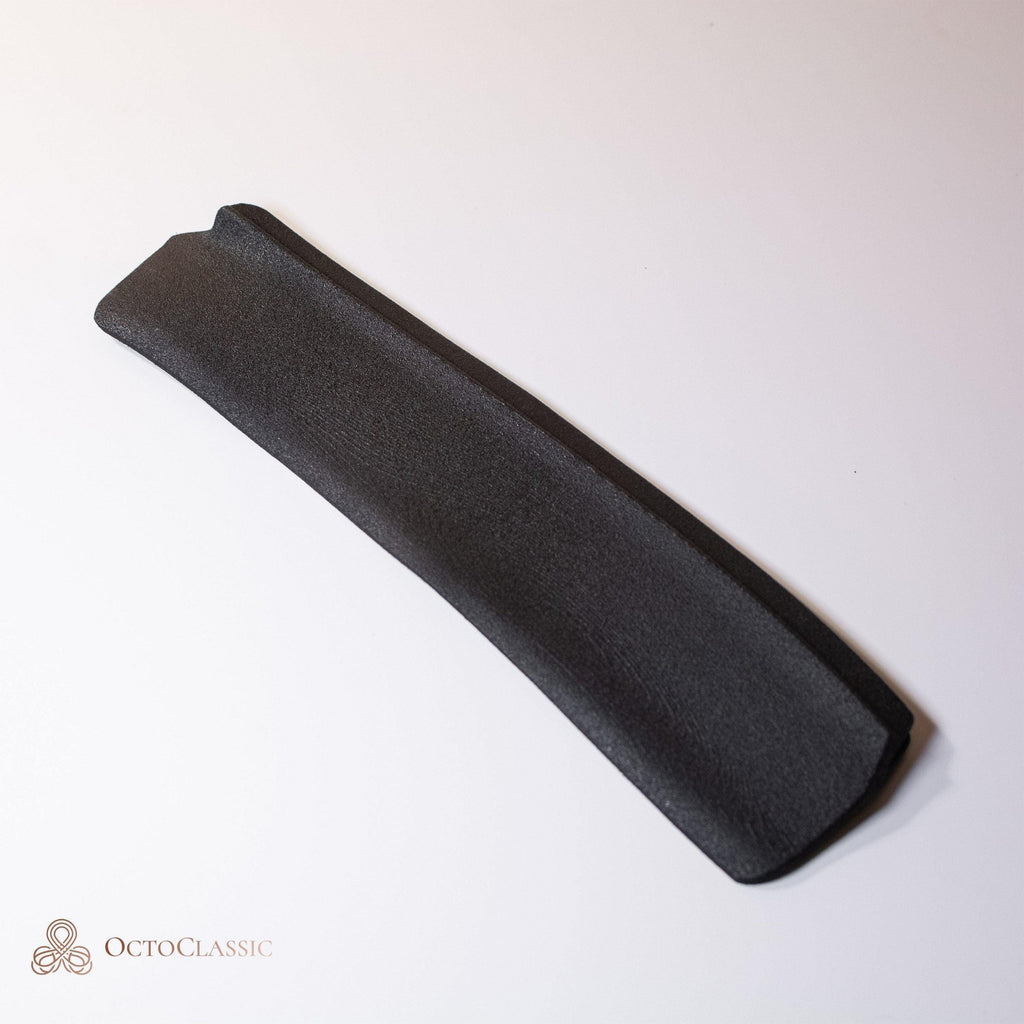 Mercedes-Benz W124 E500 Bumper Inserts, Joint Cover & Mud Flaps — view 3