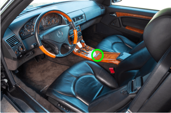 Mercedes-Benz R129 Center Console Roller Blind Handle (SL 600) — view 7