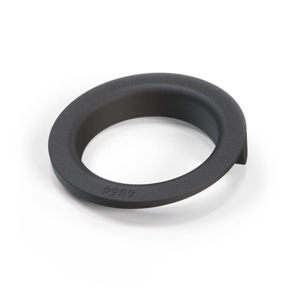 BMW E24 / E32 / E38 Rear Lower Spring Rubber Washer Plate Black (33521131523) — view 3