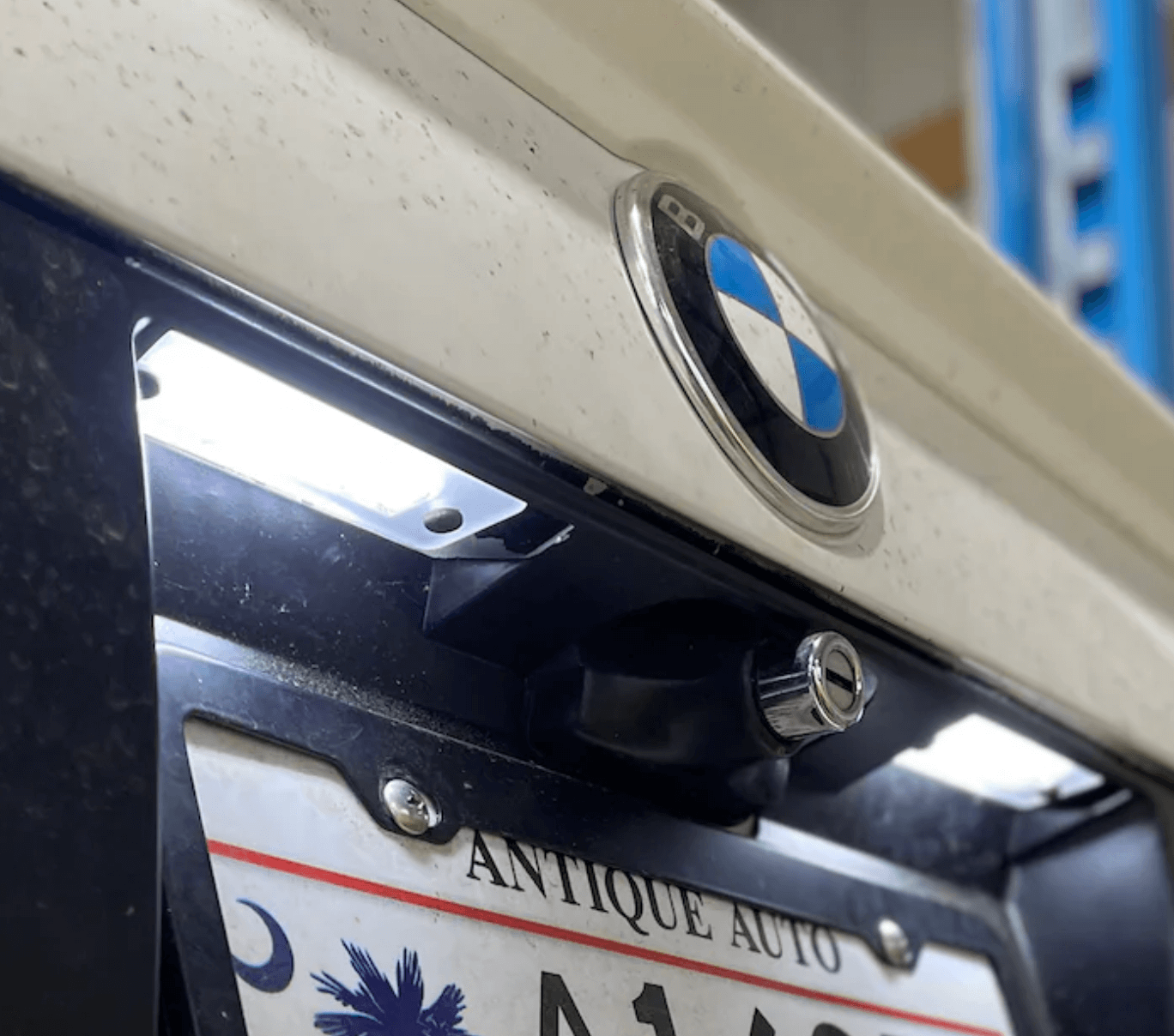 BMW E30 E12 E28 Z1 License Plate Light Set of 2 (1370397 / 1386011) — view 5