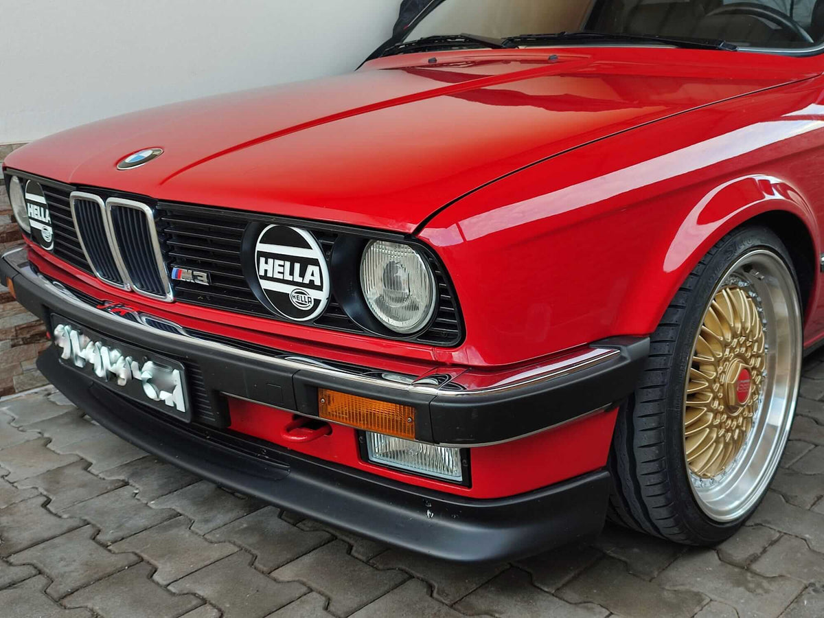 BMW E30 HELLA Headlight Covers Pair Set of 2 White and Black — view 4