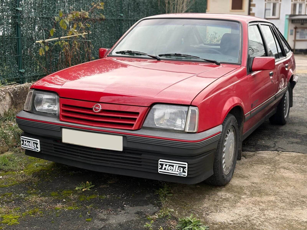 BMW E30 Opel Ascona Ford Sierra Hella Fog Light Covers Pair White and Black (30112625900) — view 4