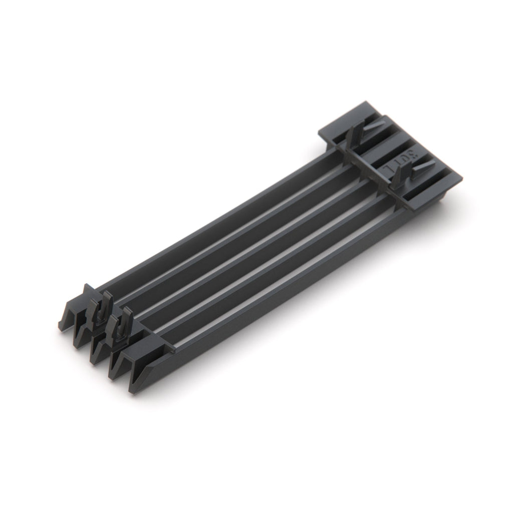 BMW E31 840Ci 850i 850 Ci 850 CSi Front Bumper Air Inlet Grille Left or Right 51131940907 / 51131940908 — view 3