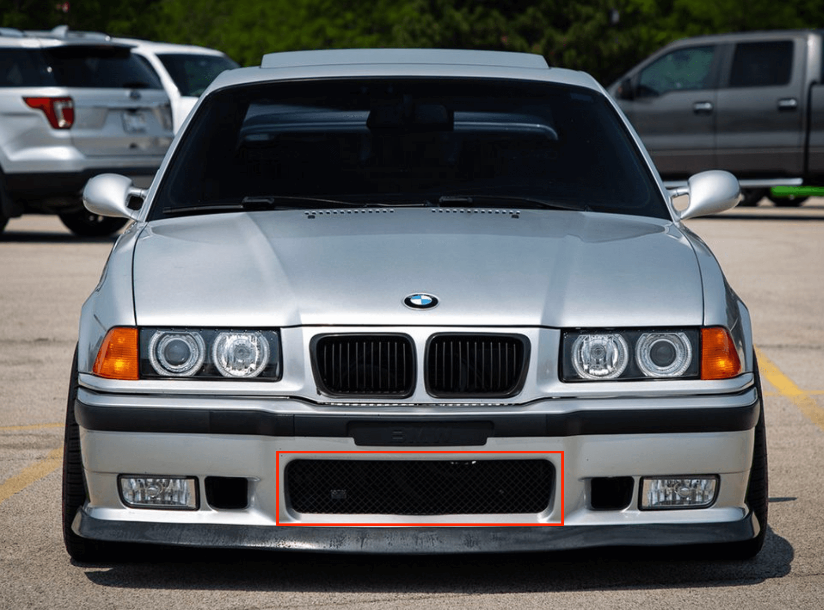 BMW E36 Front Bumper Grille Black (51112233870) — view 3