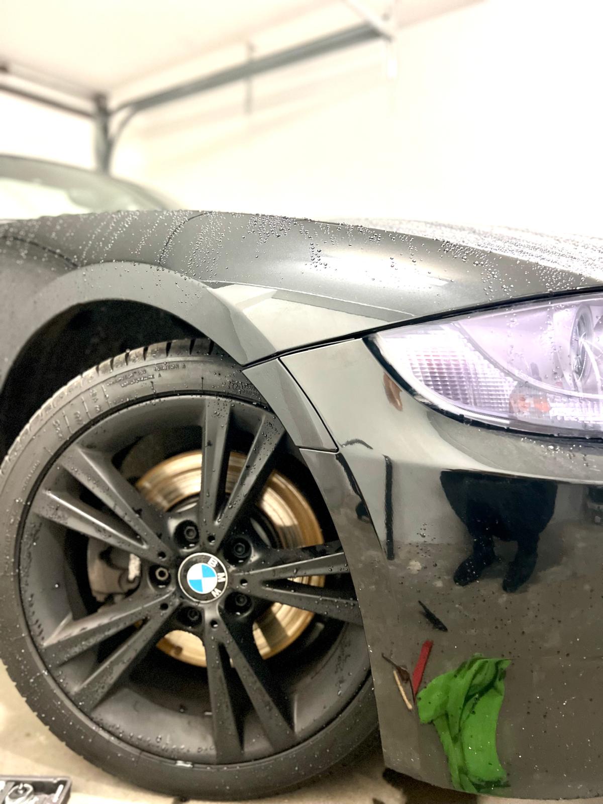 BMW Z4 E85 E86 Side Marker Trim Cover Set of 2 Left and Right Black Sapphire Metallic or Primed (63147162735 / 63147162736) — view 9