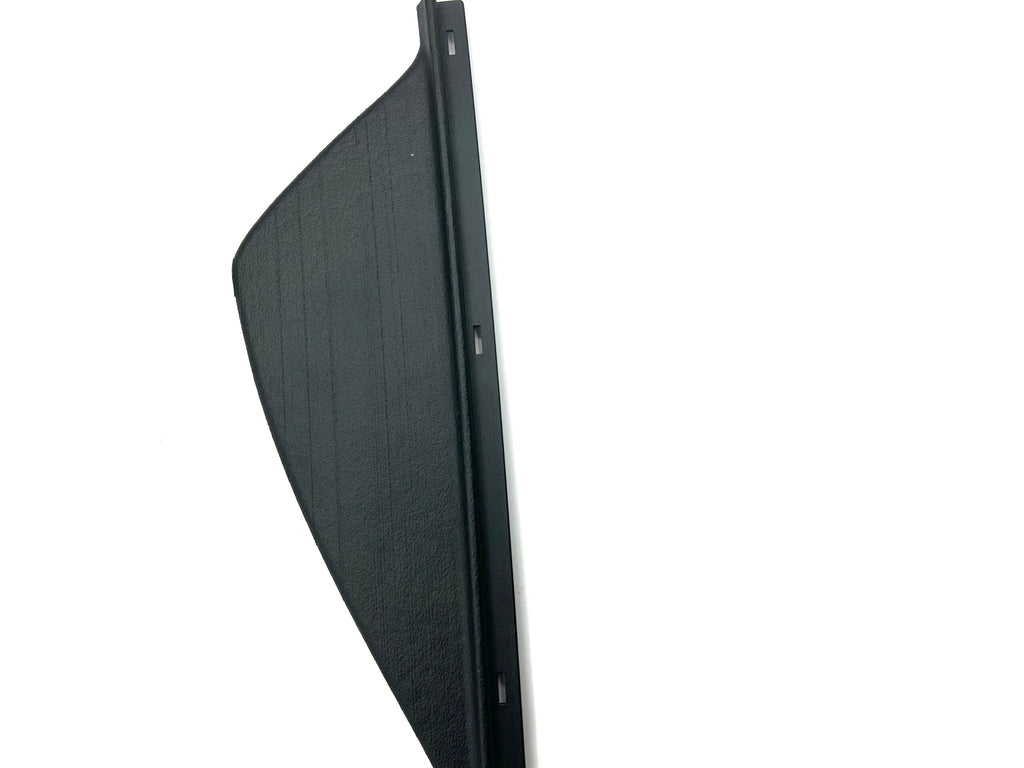 Mercedes-Benz C124 Belt Side Cover (W124 Coupe, Presenter Cover, Feeder) (Outlet) — view 3