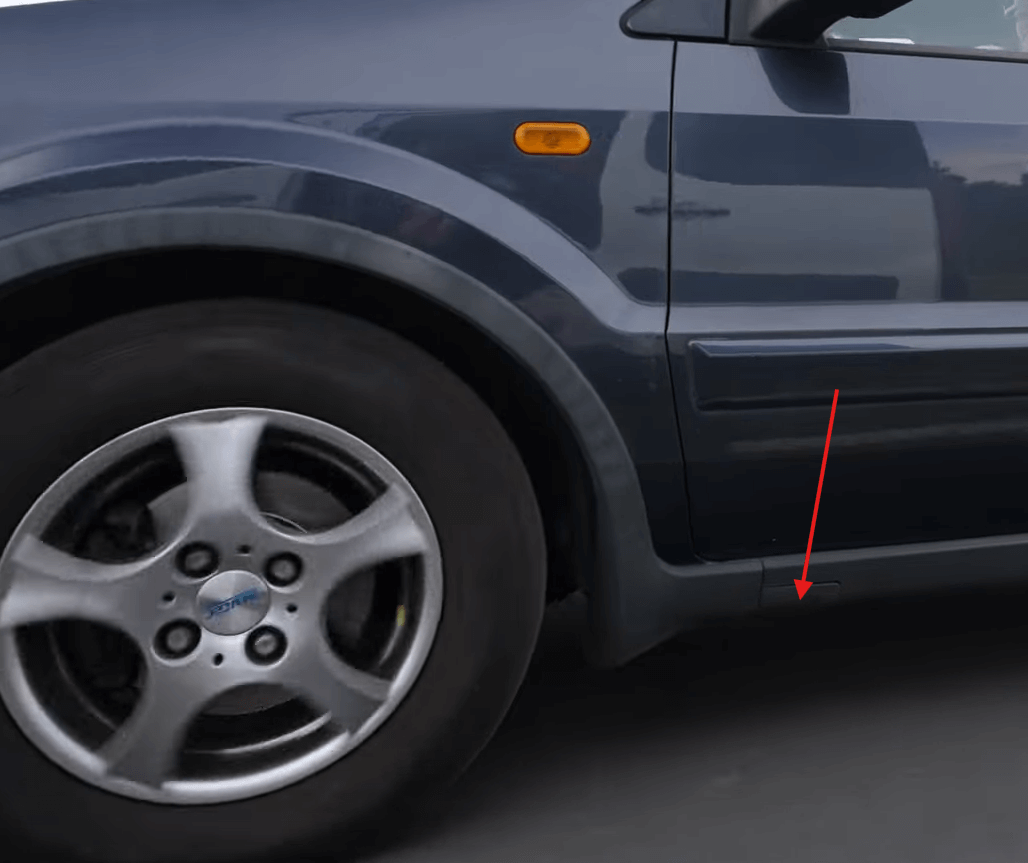 Ford Fusion Rear Jacking Point Cover Moulding Black Left or Right (1300604 / 1300602) — view 4