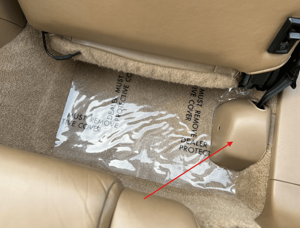 Ford Mustang Convertible GT Front Seat Belt Retractor Cover Right 3 Colors F01184 Rh — view 7