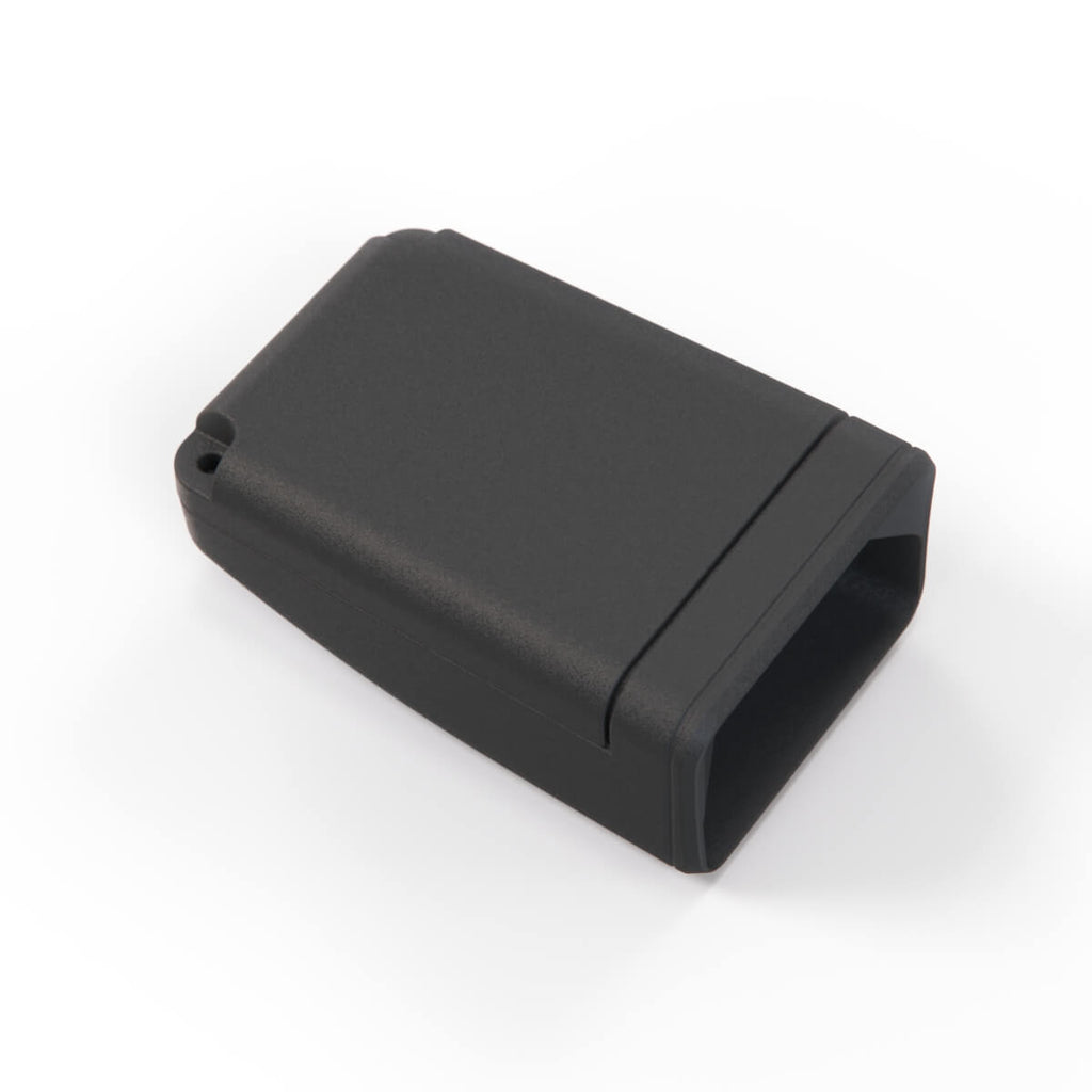 Maserati Ghibli / Quattroporte M156 Front Left or Right Seat Belt Buckle Black (670016905 / 670016904) — view 3