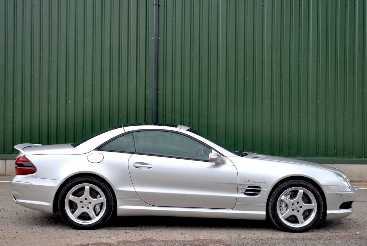Mercedes-Benz SL R230 Custom Tailgate Ducktail Exterior Colours — view 5