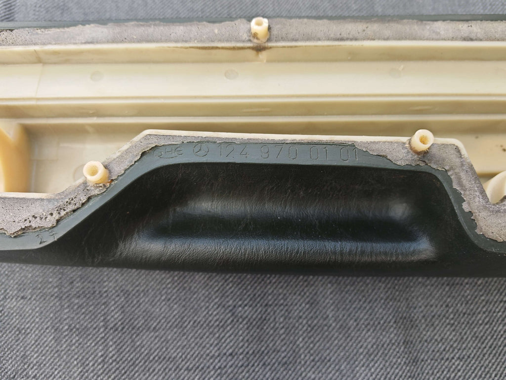 Mercedes-Benz W124 Armrest Repair Kit Front Left and Right Gray (A1249700101 / A1249701201) — view 7