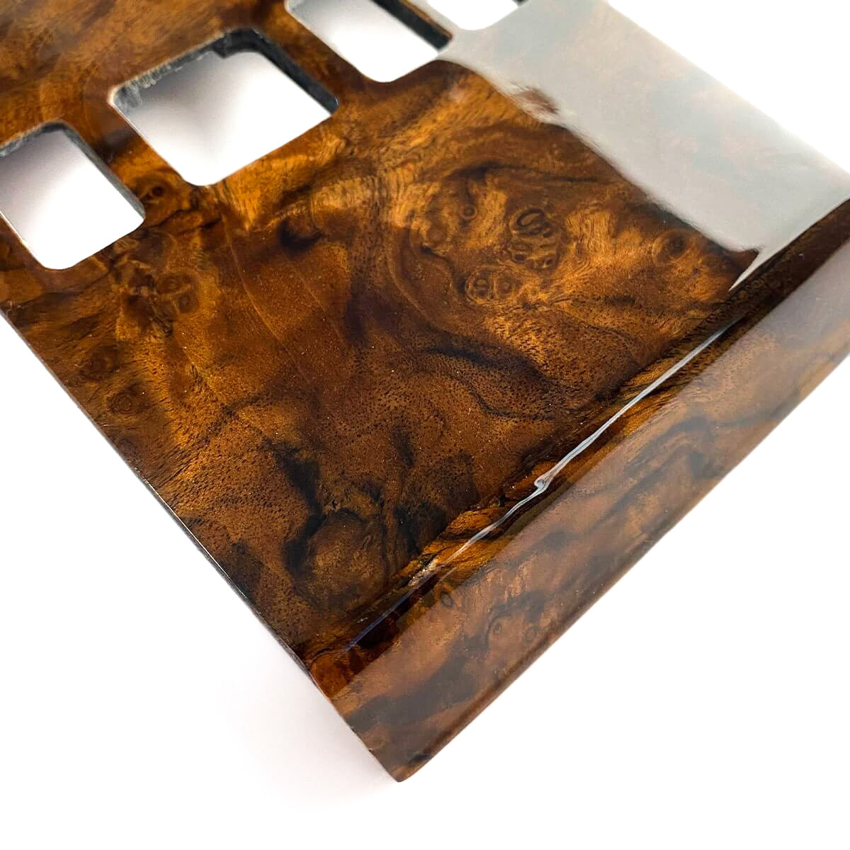 Mercedes-Benz W124 Centre Console Wooden Trim Walnut / Zebrano All Version (A1246833037) — view 2