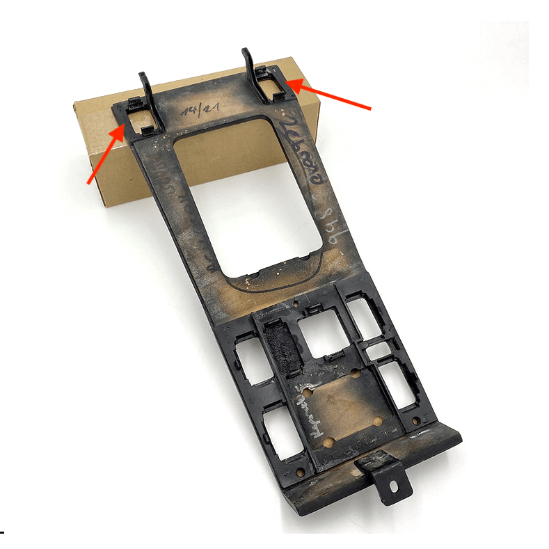 Mercedes-Benz W124 Repair Kit for Centre Console Trim Bracket Left & Right Black (A1246830225 & A1246830223) — view 4