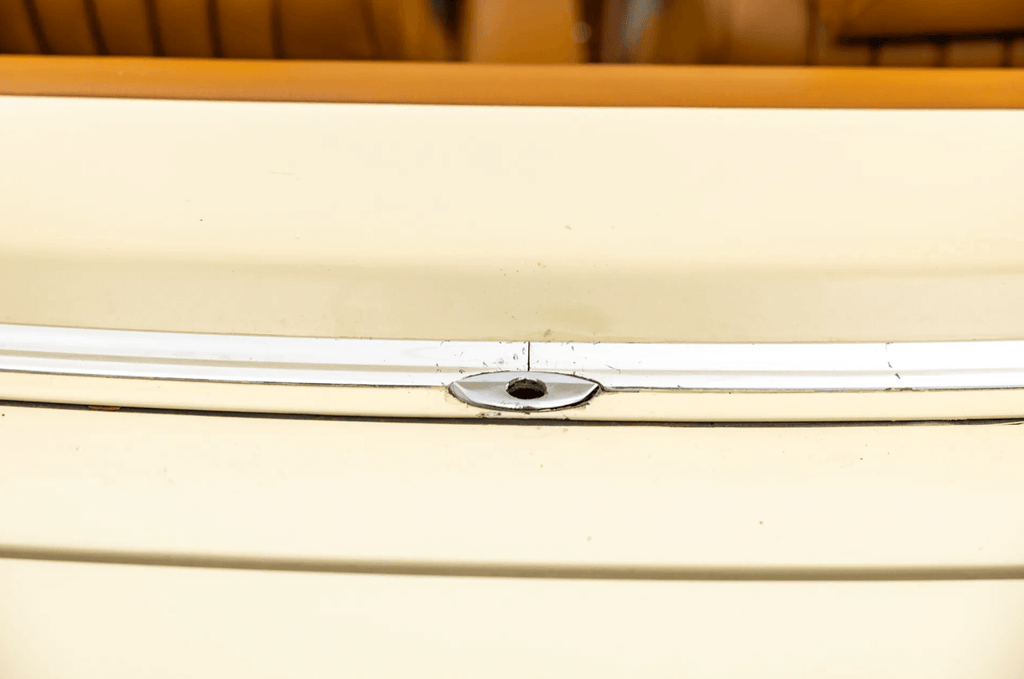 Mercedes-Benz R107 Metal Chrome Rosette Softtop Hardtop Cover (A1077580141) — view 7