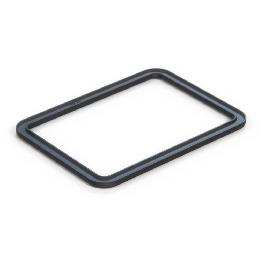 Mercedes-Benz W123 Fuse Box Seal Black — view 4