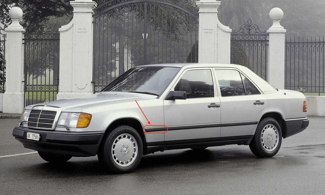 Mercedes-Benz W124 Front Fender Center Trim Molding Left or Right — view 7