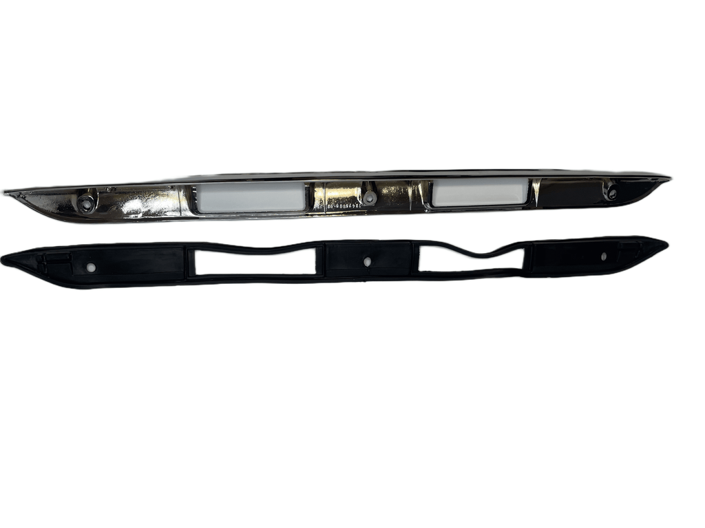 Mercedes-Benz W124 Trunk Lid Grip Trim Set (A1247580096 / 1247500293) — view 2