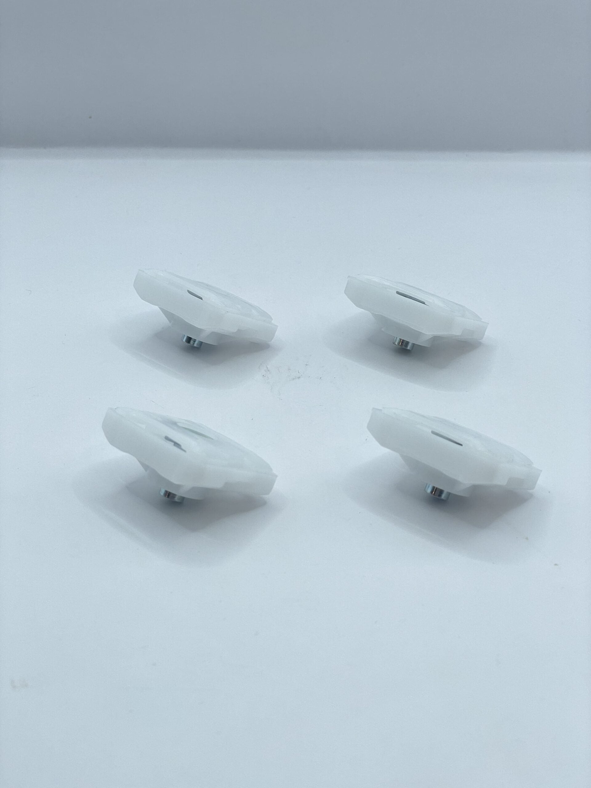 Mercedes-Benz W126 Window Regulator Clip Set of 4 (A1267200146) — view 3