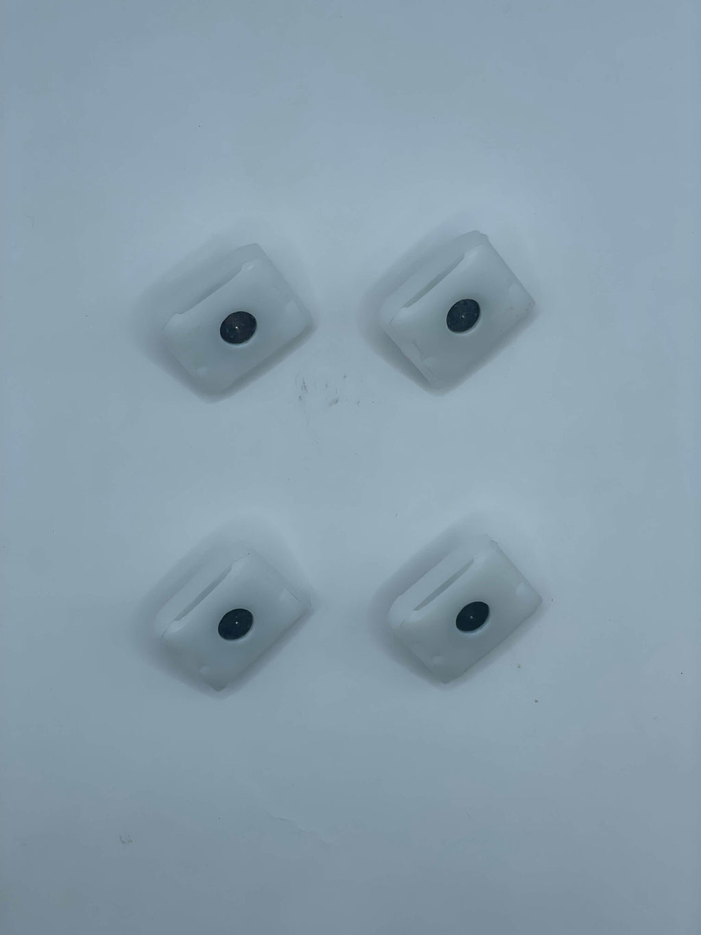 Mercedes-Benz W126 Window Regulator Clip Set of 4 (A1267200146)