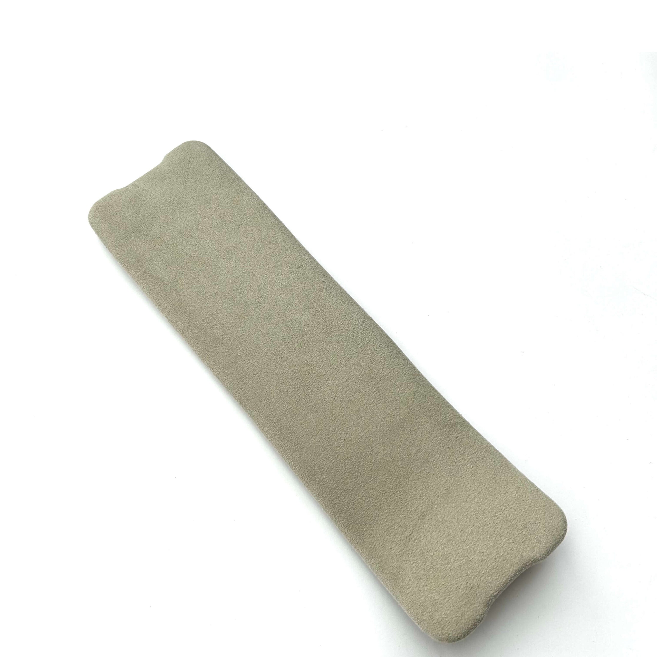 Mercedes-Benz W215 Rear Interior Under Seat Fuse Box Cover Cremebeige — view 3
