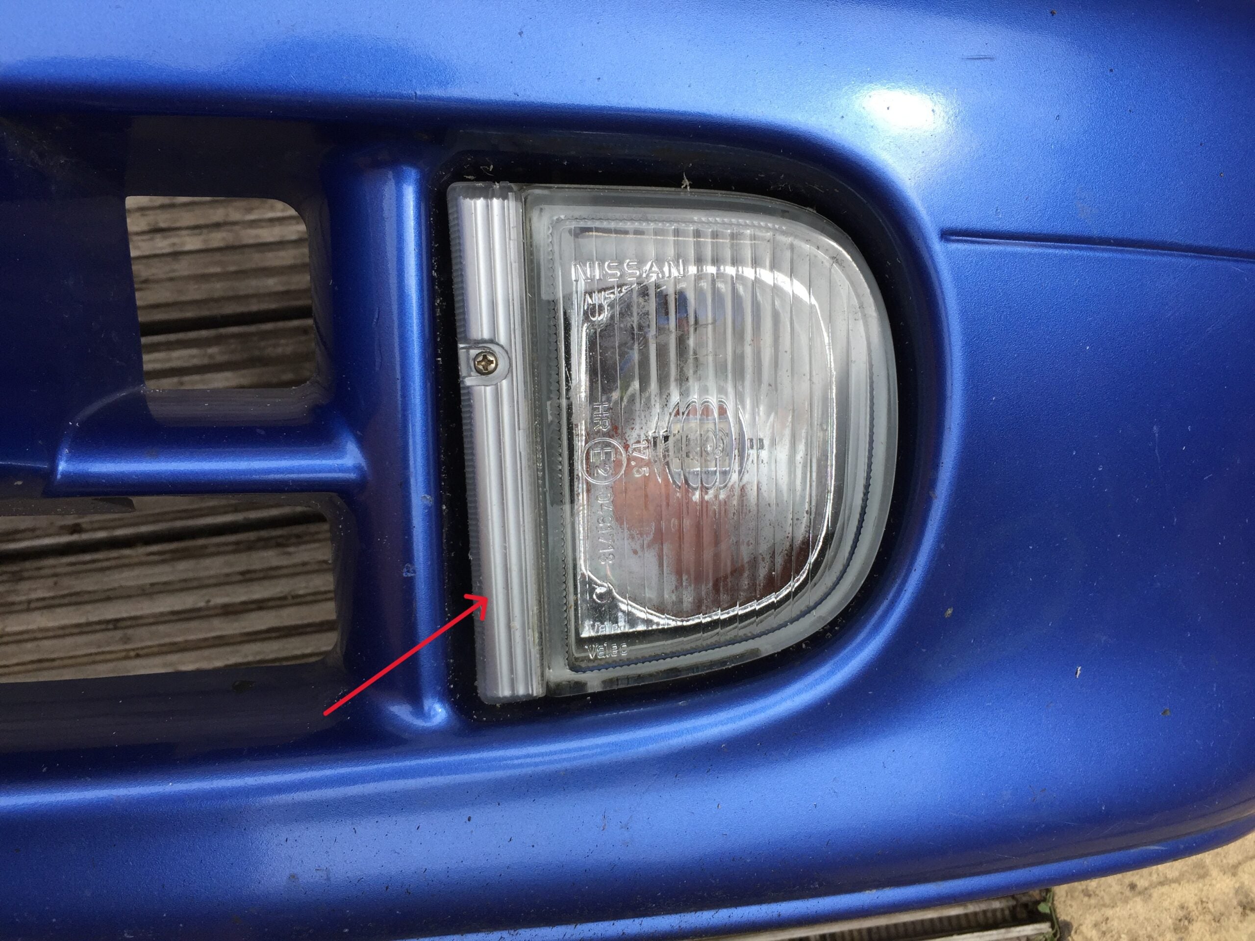 Nissan K11 Micra Mk2 Super S Front Foglight Trim Transparent Left or Right — view 4