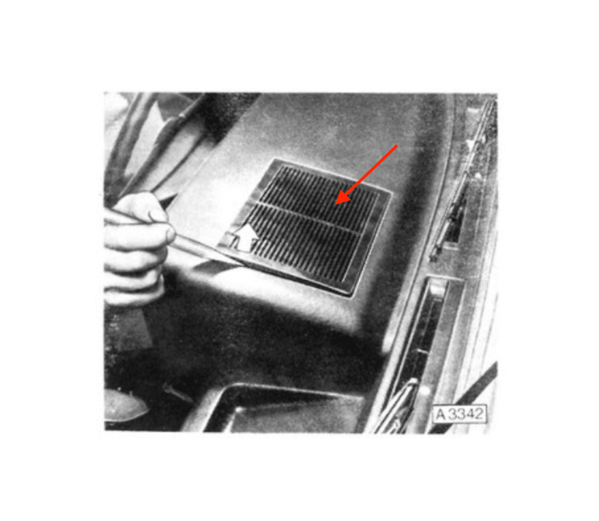 Opel Rekord E1 Dashboard Speaker Cover Black GM (90044360) — view 4