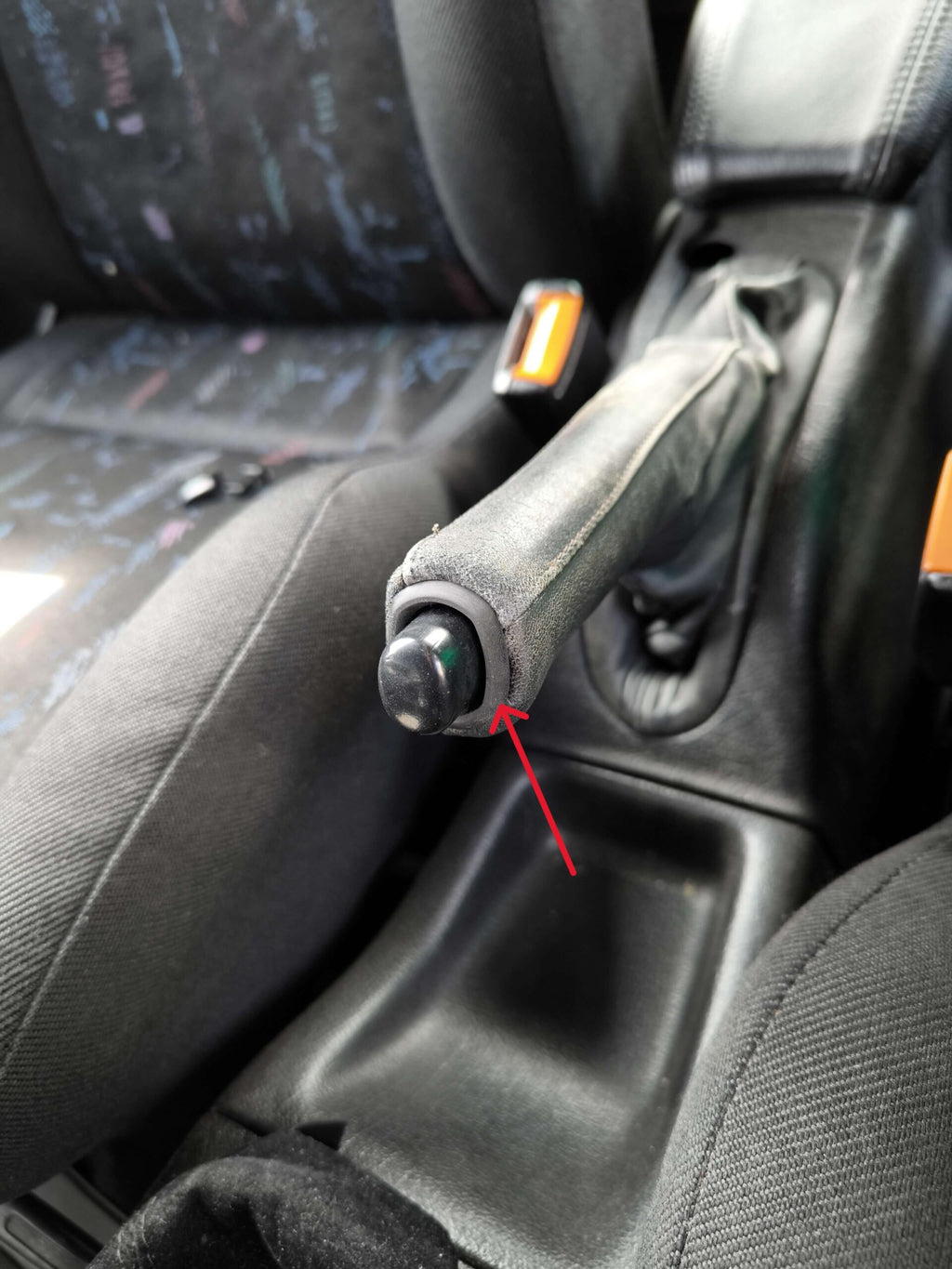 Volkswagen Golf Mk3 Handbrake Ring Bracket Black (1H0711336) — view 5